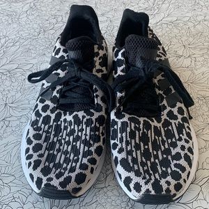 Adidas cheetah leopard print tennis walking shoes